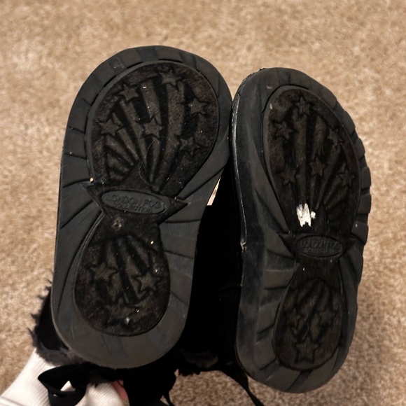 London Fog Black Bow Winter Boots - Picture 4 of 6